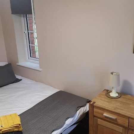 Netherton Studio Apartment 2 Rhôs-on-Sea エクステリア 写真